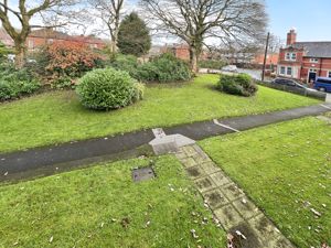 Communal Gardens- click for photo gallery